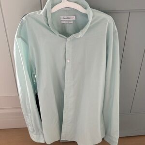 Calvin Klein Men's Mint Button Down Shirt